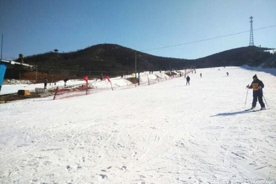 平山冬季旅游好戏开场冰雪世界里撒欢儿好去处